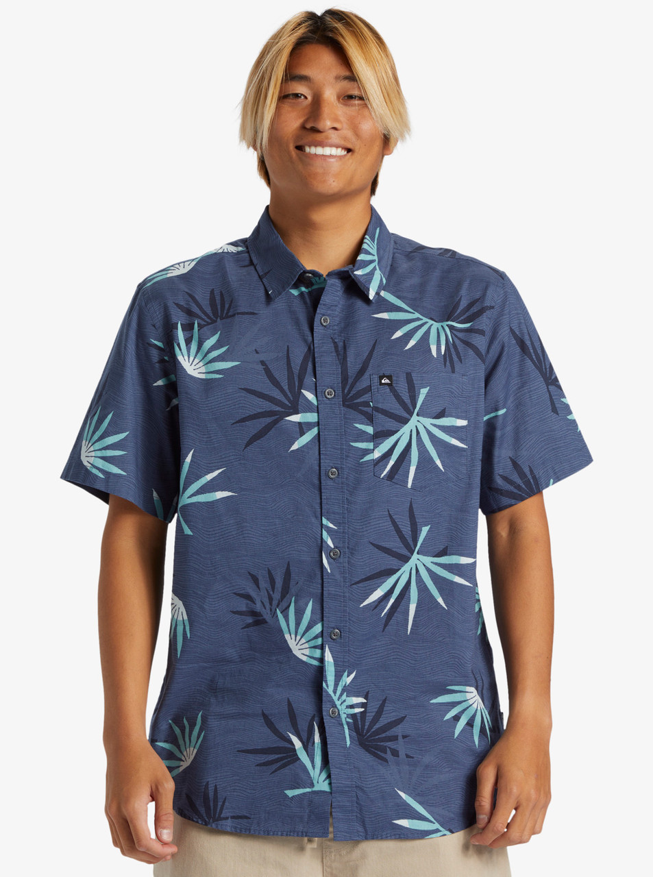 ★SATUR★ Apero Leaf Graphic Short Sleeve T-Shirt Classic Bl Quiksilver Apero Classic Short Sleeve Shirt | Island Pursuit