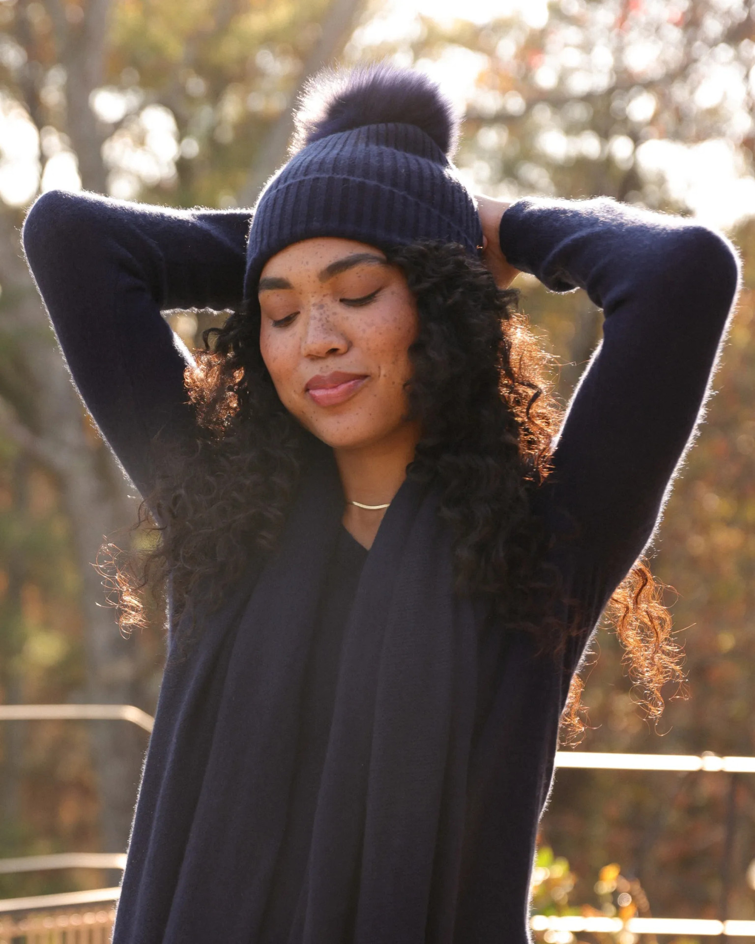 Alashan Cashmere 100% Cashmere Luxe Ribbed Fox Pompom Hat | Island