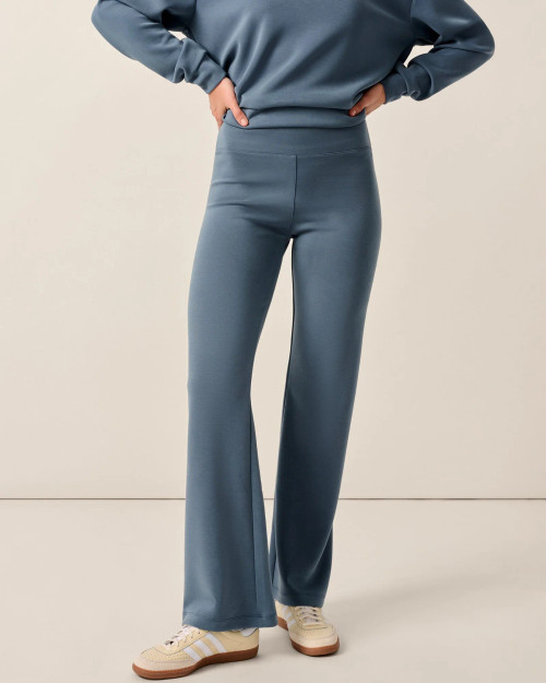 Johnnie-O Women's Solange Flared Leg Sweatpant