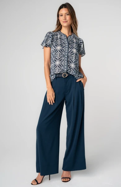 Liverpool Los Angeles Flutter Sleeve Button Front Knit Top