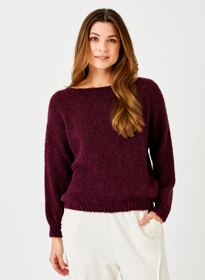 Suzy D London Women's Scoop Neck Oversize Soft Knit Sweater
