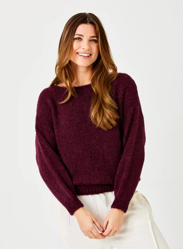 Suzy D London Women's Scoop Neck Oversize Soft Knit Sweater