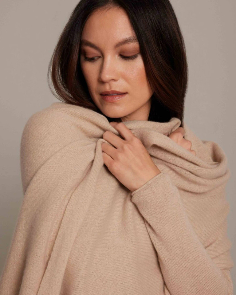 Alashan Cashmere's 100% Cashmere Mini Luxe Travel Wrap