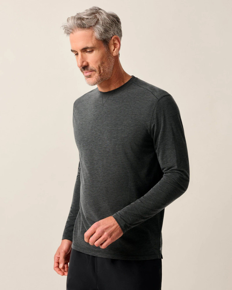 Johnnie-O Men's The Course Performance Long Sleeve T-Shirt