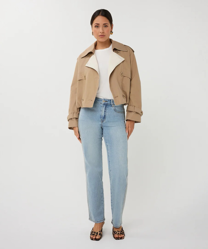 EsQualo's Short Balloon Trench Coat