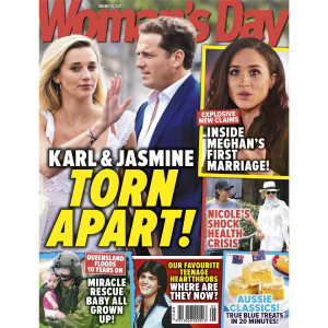 5 PACK of Woman's Day Magazine