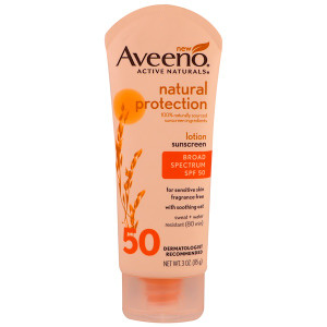 Aveeno, Natural Protection, Sunscreen Lotion SPF 50, for Sensitive Skin, Fragrance Free, 3 oz (85 g)