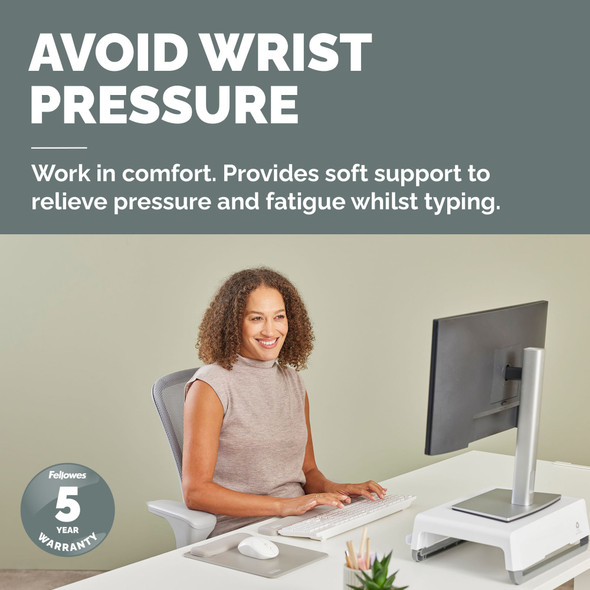 Fellowes Breyta Keyboard Wrist Rest, Microban Antibacterial, Silicone, Sand – image 2