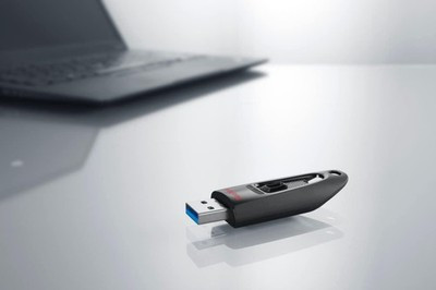 SanDisk Ultra USB Flash Drive Up to 130 MB/s Read 64 GB