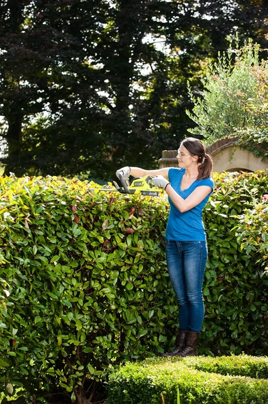 Ryobi 18V ONE+ Cordless Hedge Trimmer 45cm Bare Tool Garden Shrub Pruning Cutter – image 2