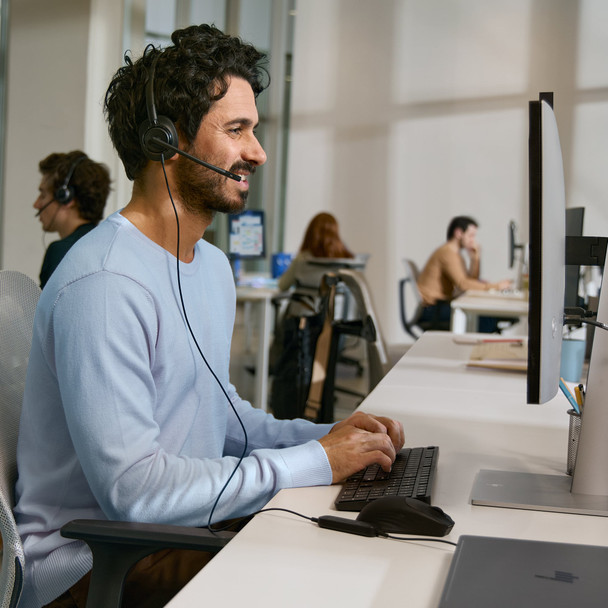 Poly Mission 425 Stereo USB Wired Headset, Noise-Cancelling Mic, USB-C with USB-A Adapter - C01B6AA#AC3 – image 11