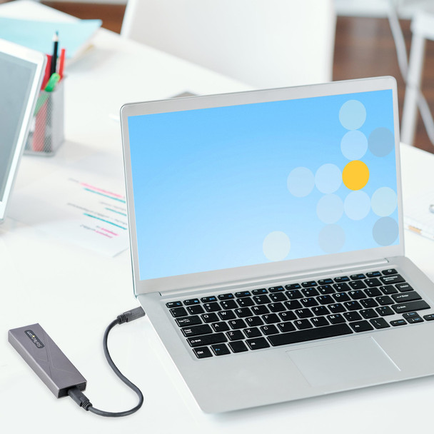 StarTech.com USB-C 10Gbps M.2 NVMe/SATA SSD Enclosure, Tool-Free, USB-C & USB-A Cables - M2USBCNVMESATA – image 9