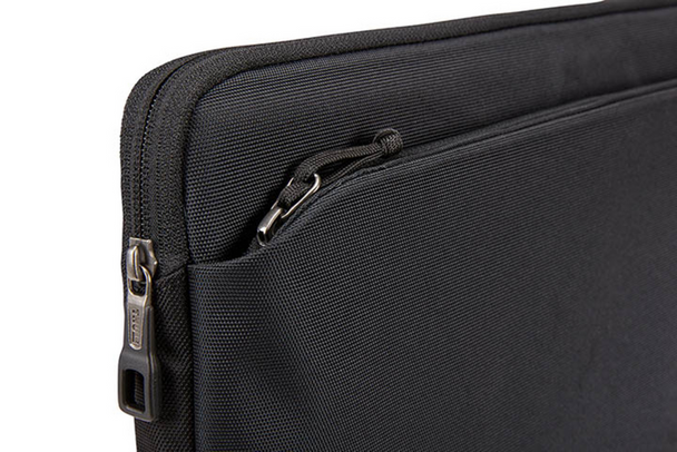 Thule Subterra Sleeve Case For 13.3" Laptop / Macbook - Black