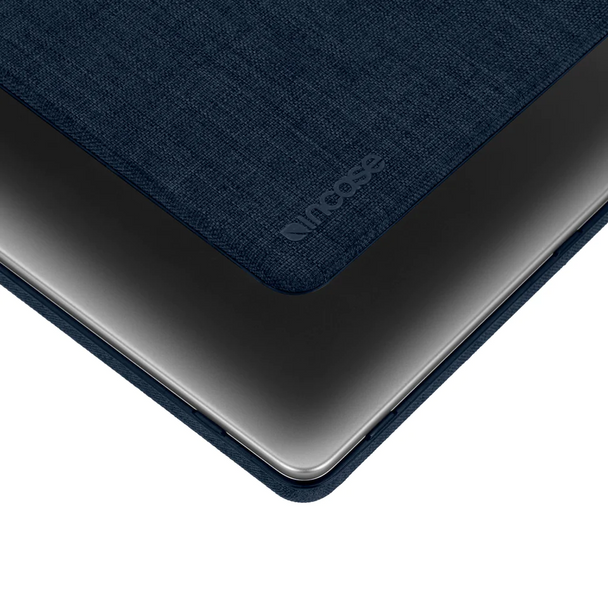 Incase Apple MacBook Pro 16" 2021 Textured Hardshell Case with Woolenex