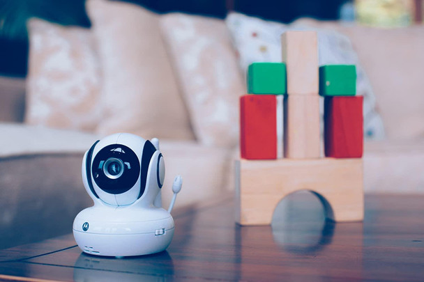 Motorola MBP36S Digital Video Baby Monitor - Colour LCD 3.5" Display