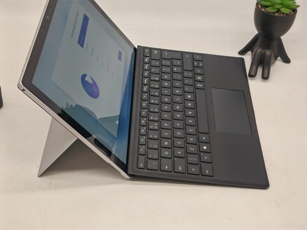 Microsoft Surface Pro 7+ 12.3" Intel Core i5 1135G7 8GB, 128GB SSD Win 11 Pro