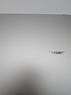 Samsung Galaxy Book 15.6" Laptop Core i7 1165G7 8GB 512GB SSD Silver – image 4