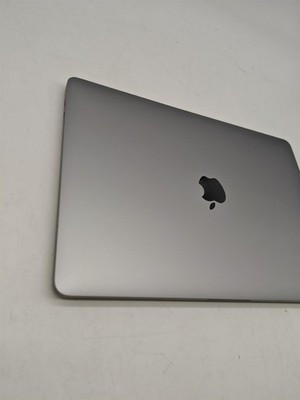 Apple MacBook Pro 13 M1 8 Core CPU 8 Core GPU 8GB RAM 256GB SSD MacOS