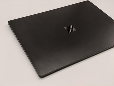 Microsoft Surface Laptop 4 15" Intel Core i7 1185G7 16GB 512GB Windows 11