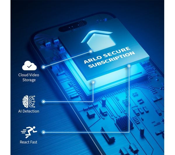 Arlo Essential 2K Outdoor Security Camera 3-Pack + Solar Panels 