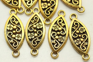 CONNECTOR, Ornate Oval, Double Sided, 27x10x2.5mm, Antique Gold Plated (metal alloy), approx 18 per bag