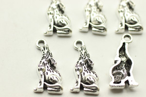 Howling Wolf, 20.9x8x3.3mm, Antique Silver Plated Metal Alloy, approx. 11 PCS