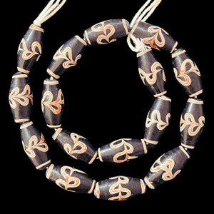 Indonesian Java Glass, Lewis & Clark, Black, 27x13mm, 18in Strand