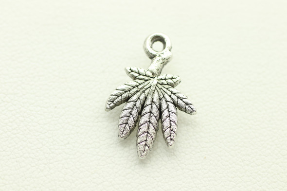 MARIJUANA LEAF 20x14x1mm