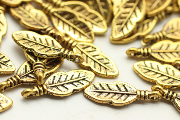 Feather, 18x6x1mm, Antique Gold Plated Metal Alloy, Approximately 60 per bag