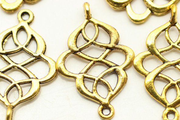 CONNECTOR, Figure 8 Patterned, 28x18x1.5mm, Antique Gold Plated (metal alloy), approx 18 per bag