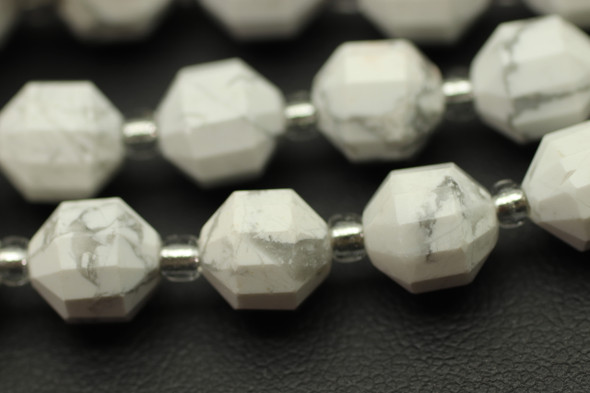 Howlite, Natural, Faceted Off Round, 8mm, One Strand