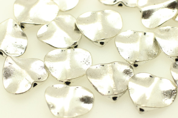 Heart Smooth Wavy Top, Antique Silver (Metal Alloy), 14.5x13.5mm, approx. 18