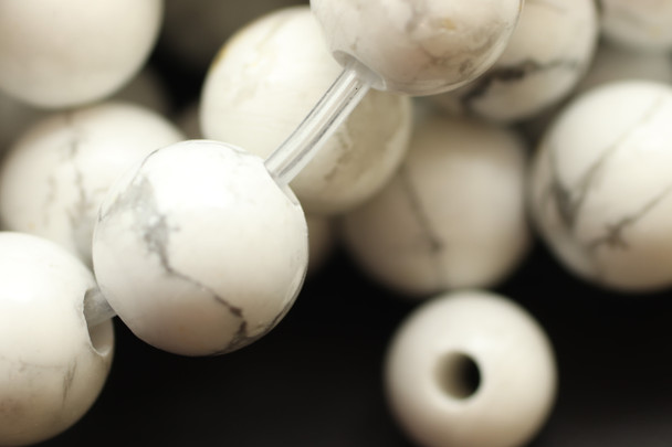 Howlite, Natural, Smooth Round, 8mm with 2mm Hole, One Strand