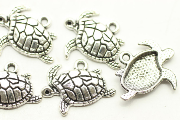 SWIMMING TURTLE, 18x18x3mm, Antique Silver Plated (Metal Alloy), approx 21