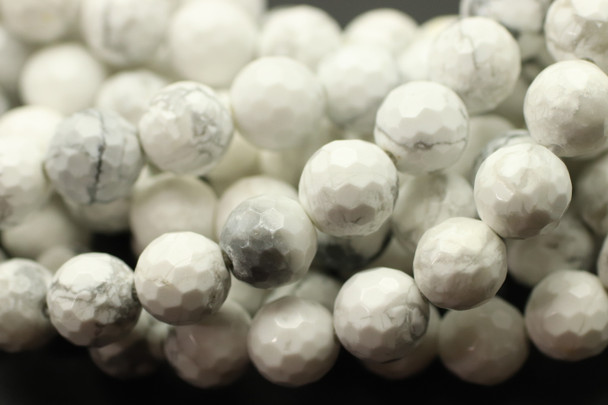 Howlite, Natural, Faceted Round 8mm
