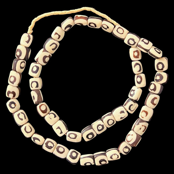 African Bone, Kenya, Cylinder, Eye, 11x9mm, 22in Strand