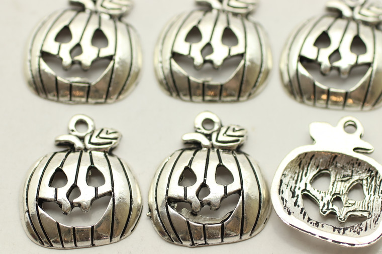 Pumpkin, 18x16x3mm, Antique Silver Plated (Metal Alloy), approx 12 per bag