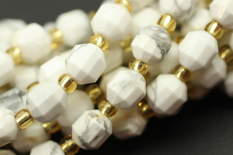 Howlite, Natural, Faceted Off Round, 6mm, One Strand