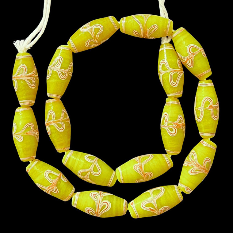Indonesian Java Glass, Lewis & Clark, Lime Green, 27x13mm, 18in Strand