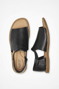 Cove Modern Sandals by Børn®