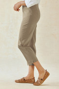 Pull-On Anywear ShapeMe® Cropped Pants