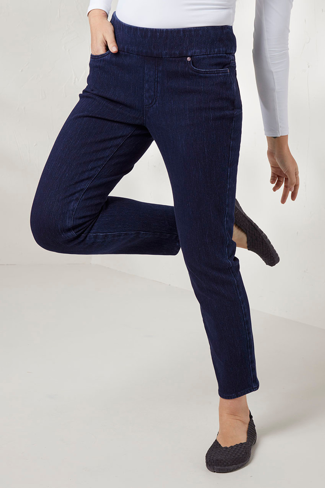 Knit Denim Mid Rise Slim-Leg Ankle Jeans