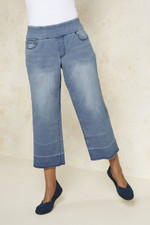 Released Hem Wide-Leg Crop Jeans