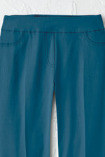 Pull-On Anywear ShapeMe® Cropped Pants