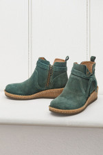 Vaughn Boots by Børn®