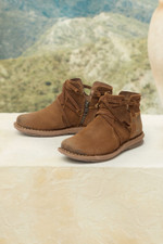 Tarkiln Chukka Boots by Børn®