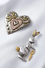 Bunny's Catch Pin