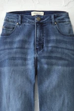 Ferns & Lace Embroidered Ankle Jeans