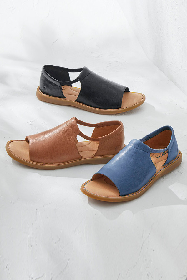 Cove Modern Sandals by Børn®