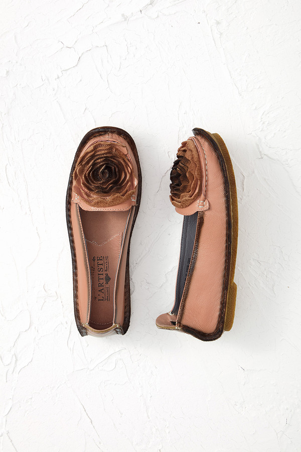“Dezi” Leather Flats from L'Artiste by Spring Step®